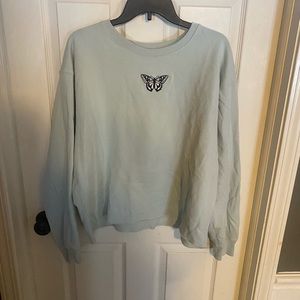 Hollister butterfly crew cutoff sweatshirt mint color size XL